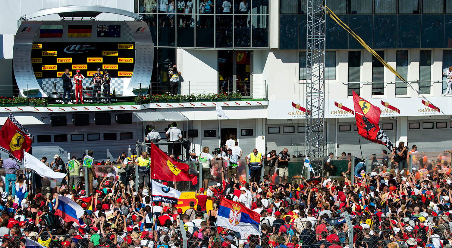 Drivers podium and crowd, Hungaroring, Hungary, 2015