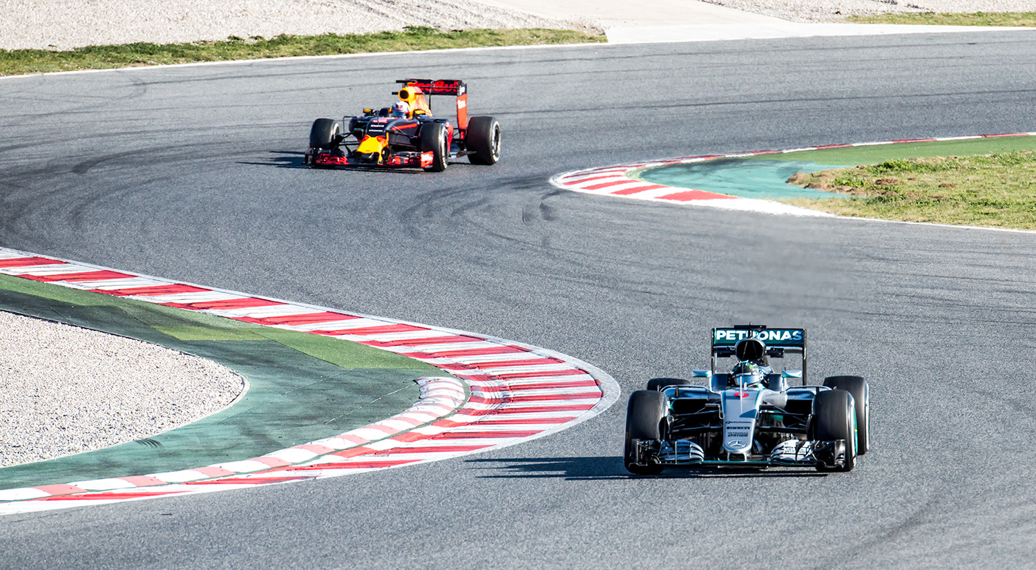Daniel Ricciardo & Nico Rosberg, Winter Testing, Circuit de Catalunya, 2016